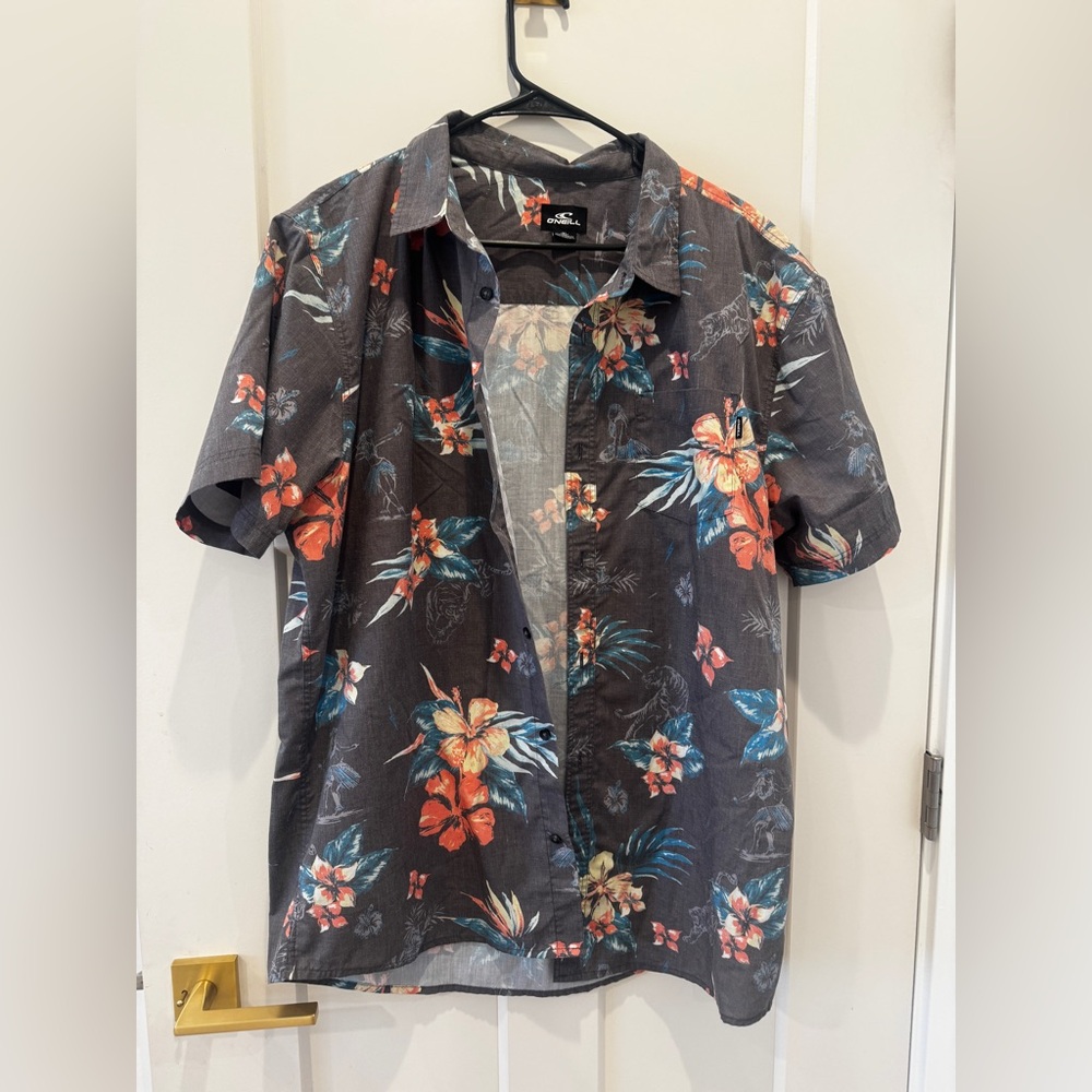 Floral Short Sleeve Button-Up Shirt O’Neill size XL